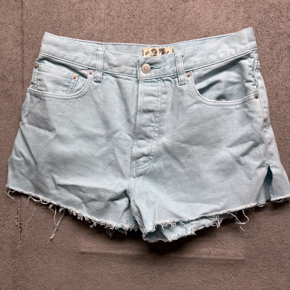 We The Free by Free People Women's Denim Shorts 27 Light Blue Button Fly Frayed